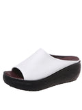 Daily Slip-On Sandals