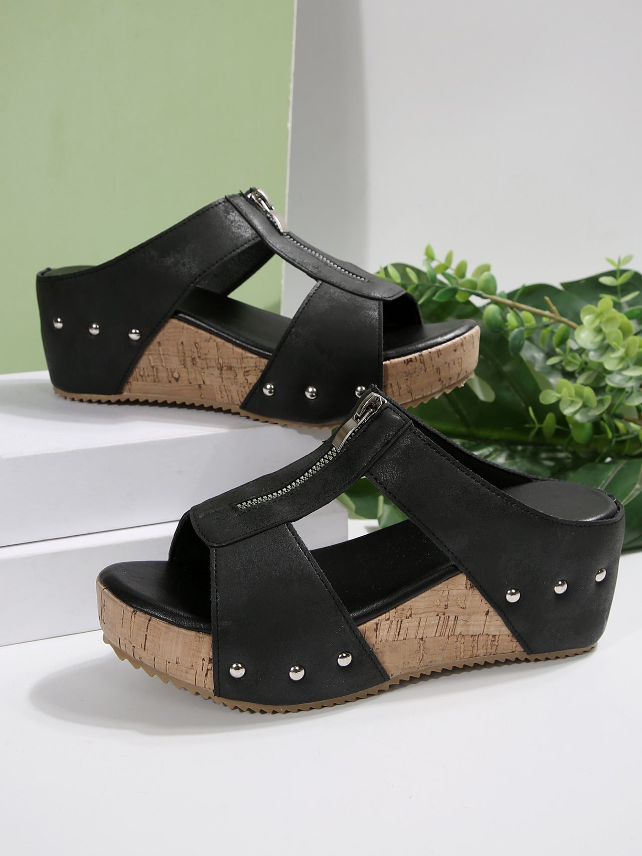 Easy Platform Sandals