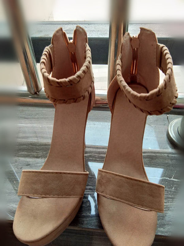 Weekend Lightweight Sandals