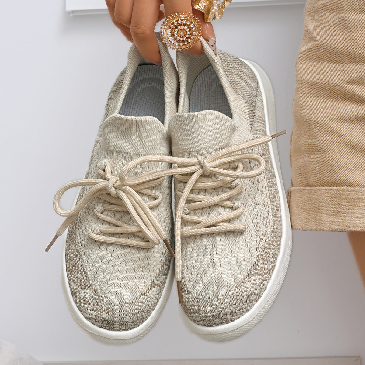 Minimal Flexible Sneakers