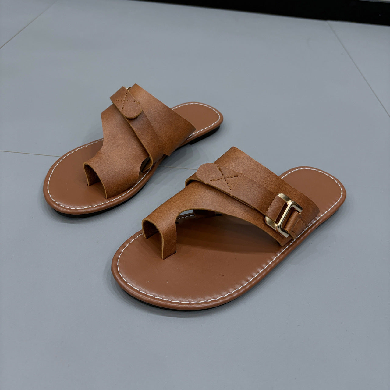 Relaxed Minimal Sandals