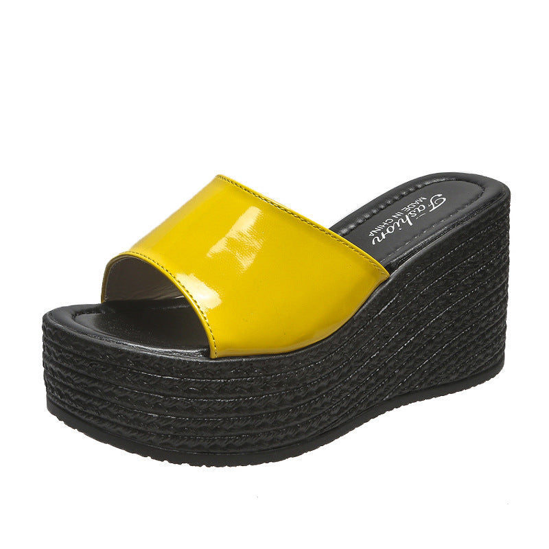 Vacation Raffia Sandals