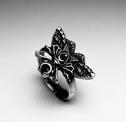 Timeless Minimal Jewelry