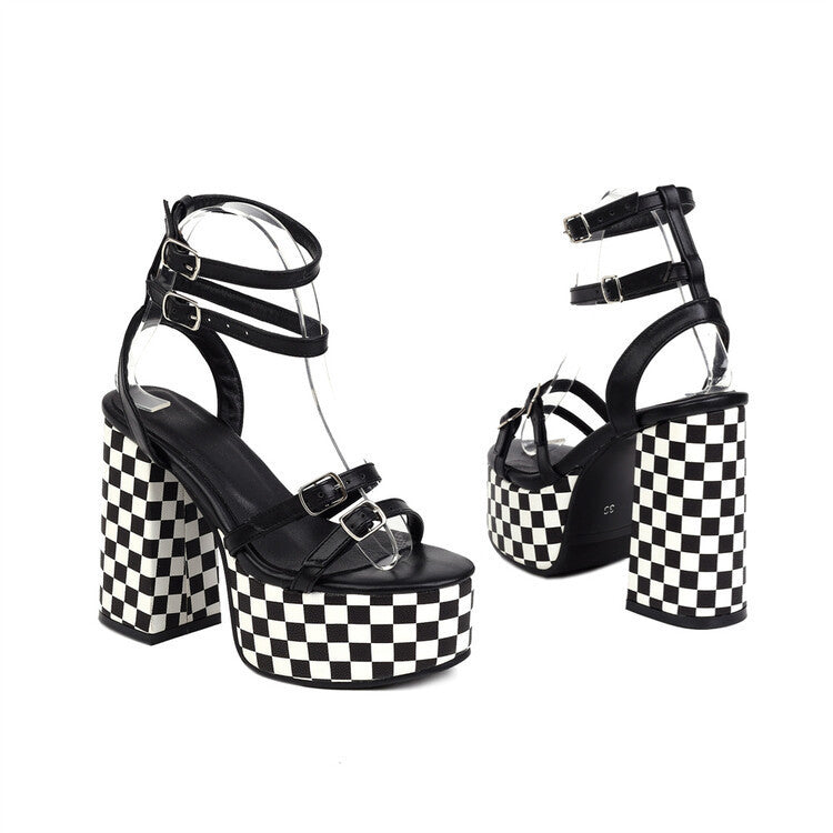 Clean Lightweight Sandals