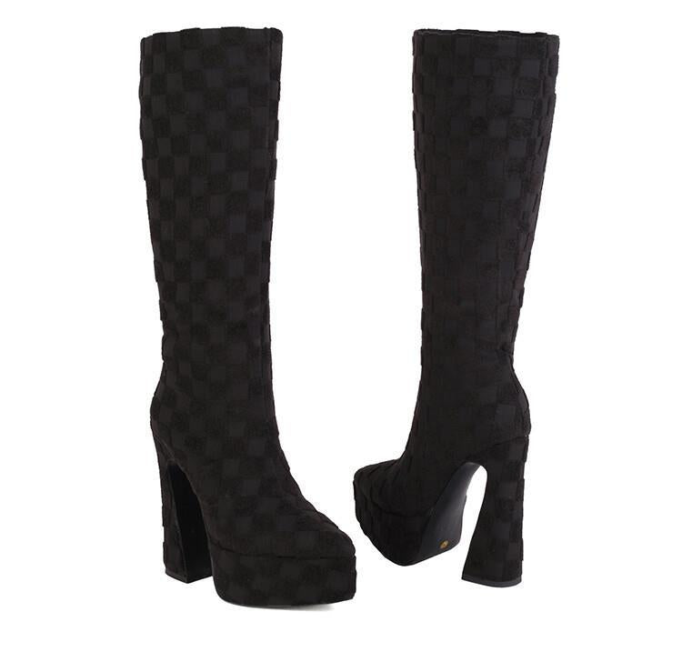 Light Short Boots
