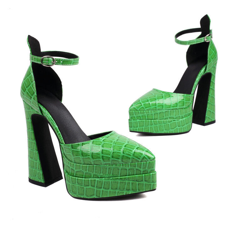 Resort Slip-On Sandals