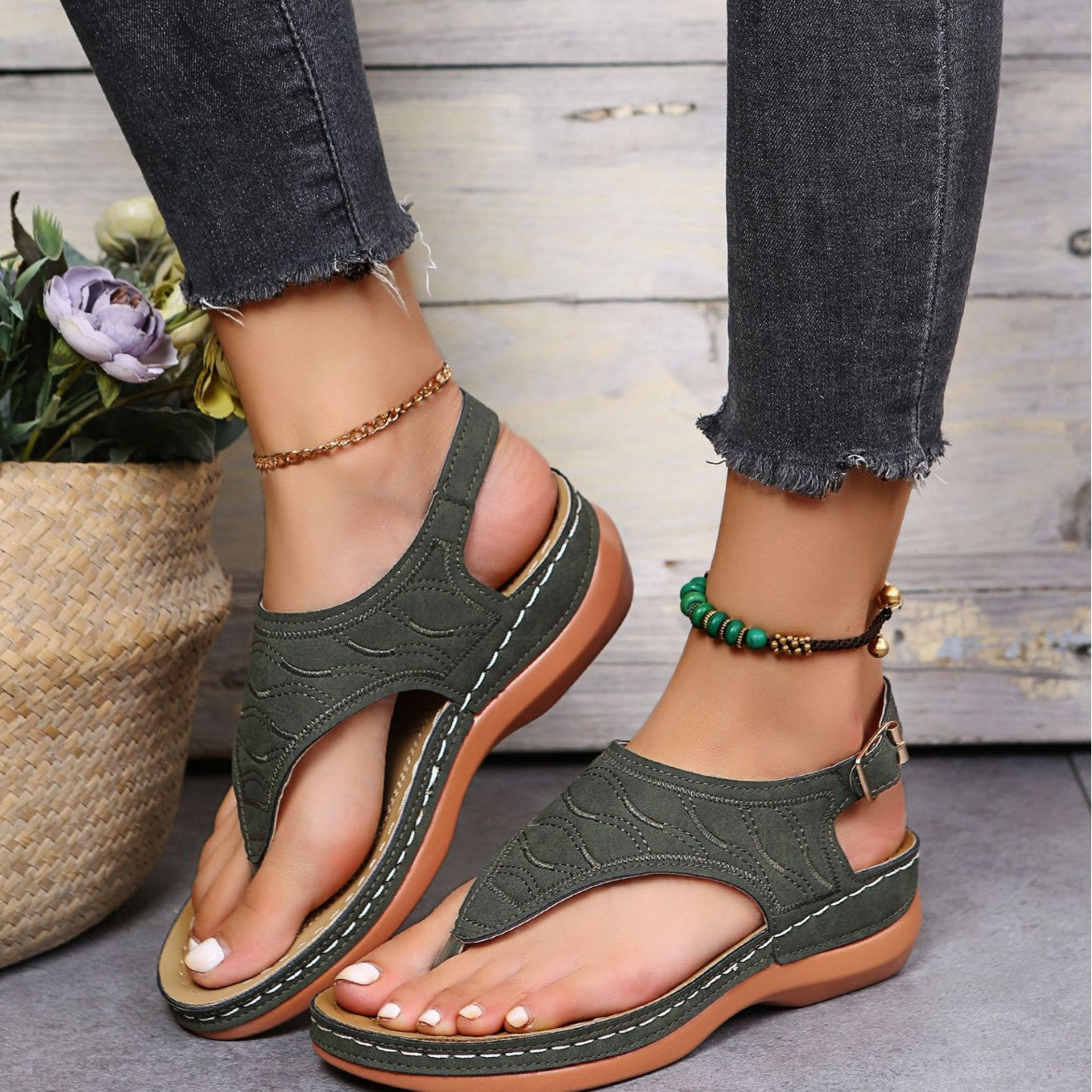 Minimal Everyday Sandals