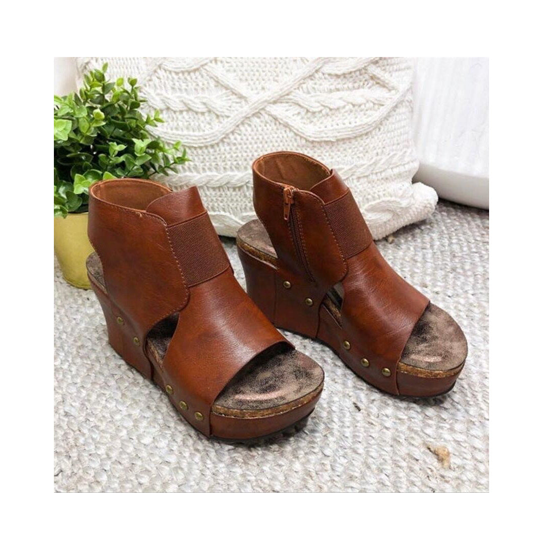 Minimal Soft Sandals