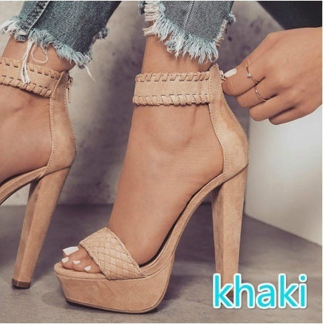 Weekend Lightweight Sandals