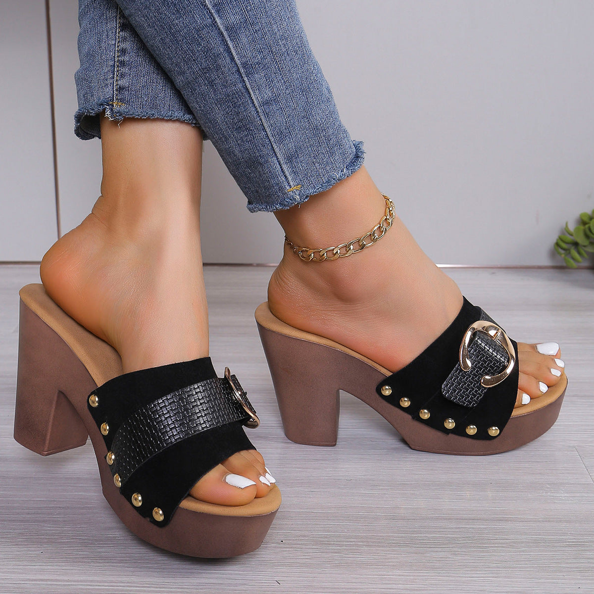 Breezy Strappy Sandals