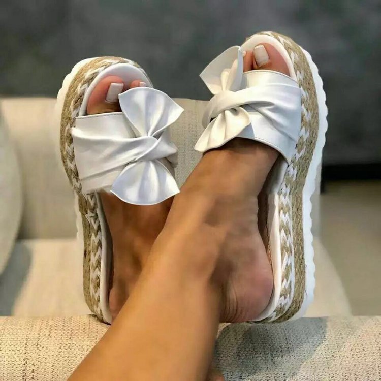 Minimal Everyday Sandals