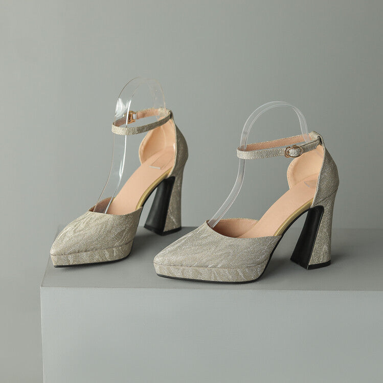 Relaxed Wedge Sandals