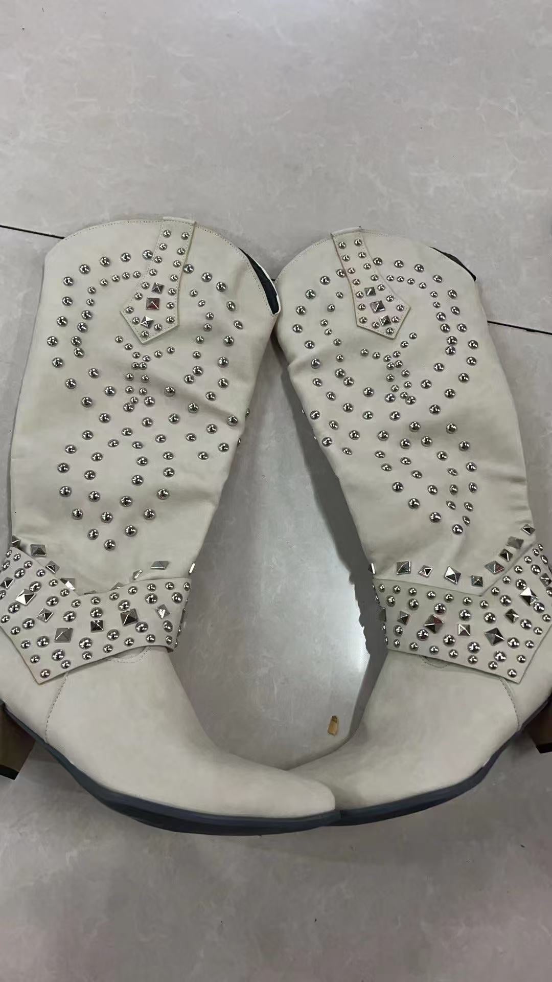 Airy Comfort Boots