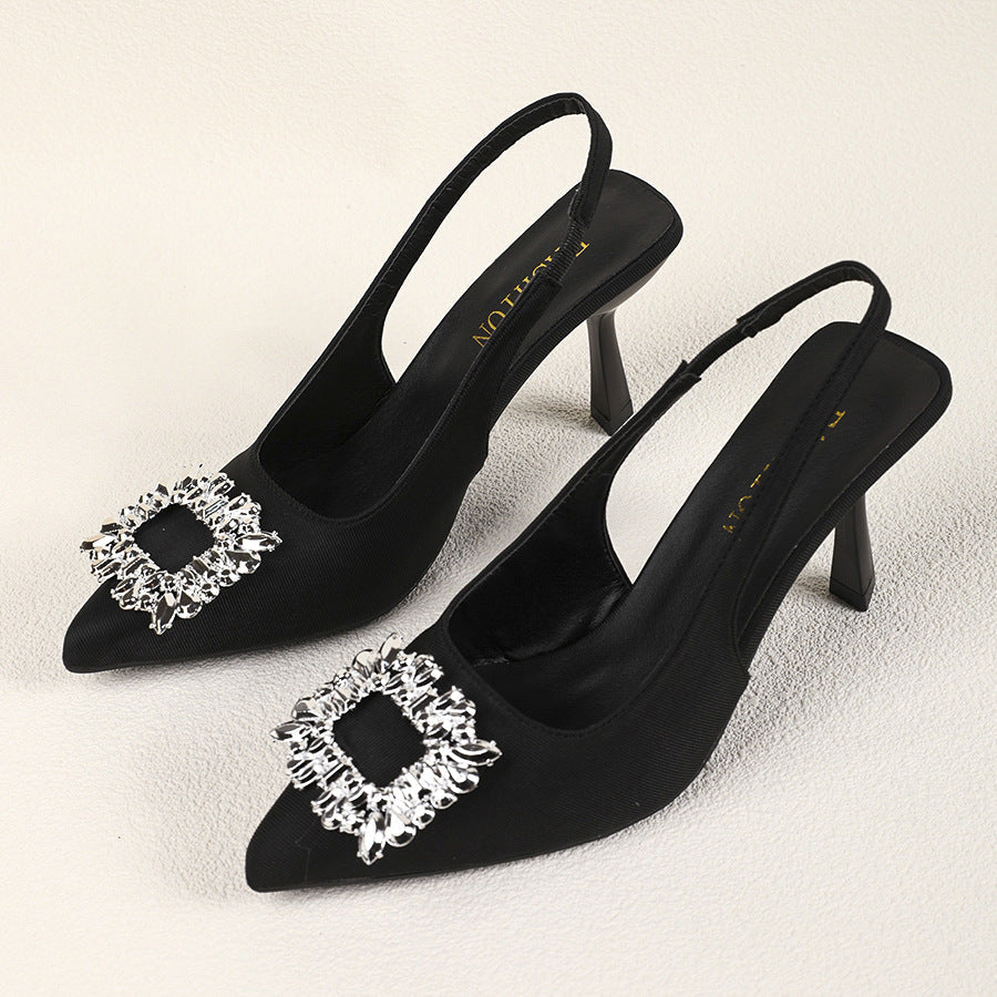 Relaxed Flat Sandals