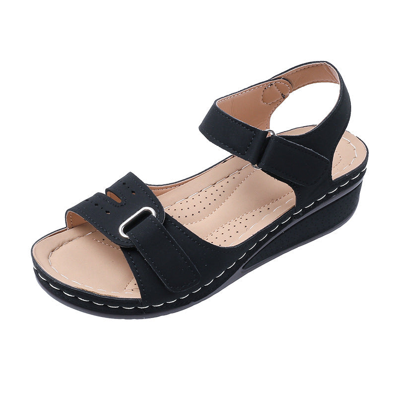 Relaxed Woven Sandals