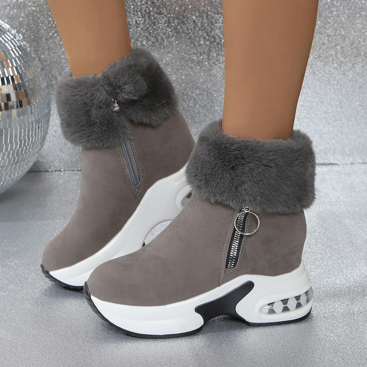 Sunny Minimal Boots