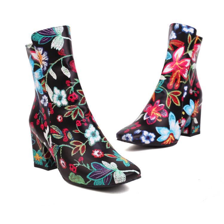 Relaxed Riding Boots