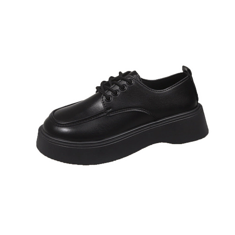 Relaxed Easy Sneakers