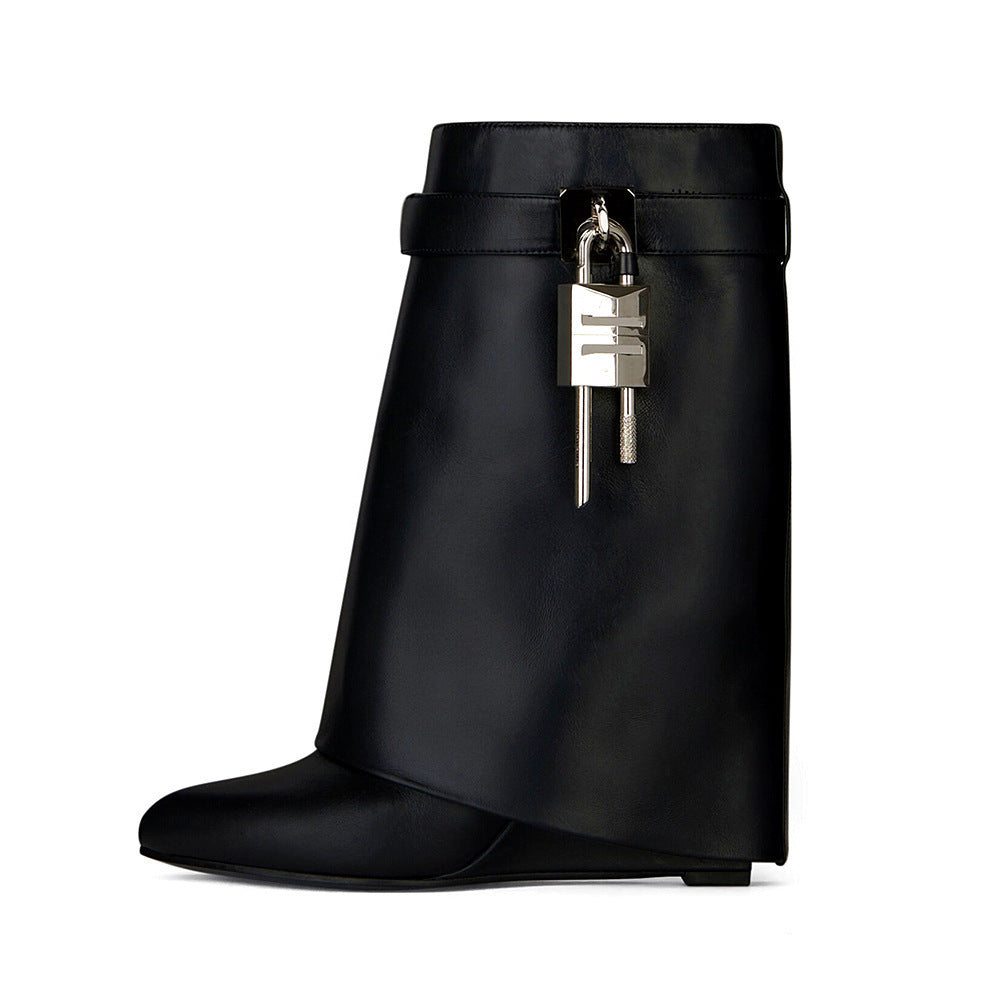 Travel Textured Boots