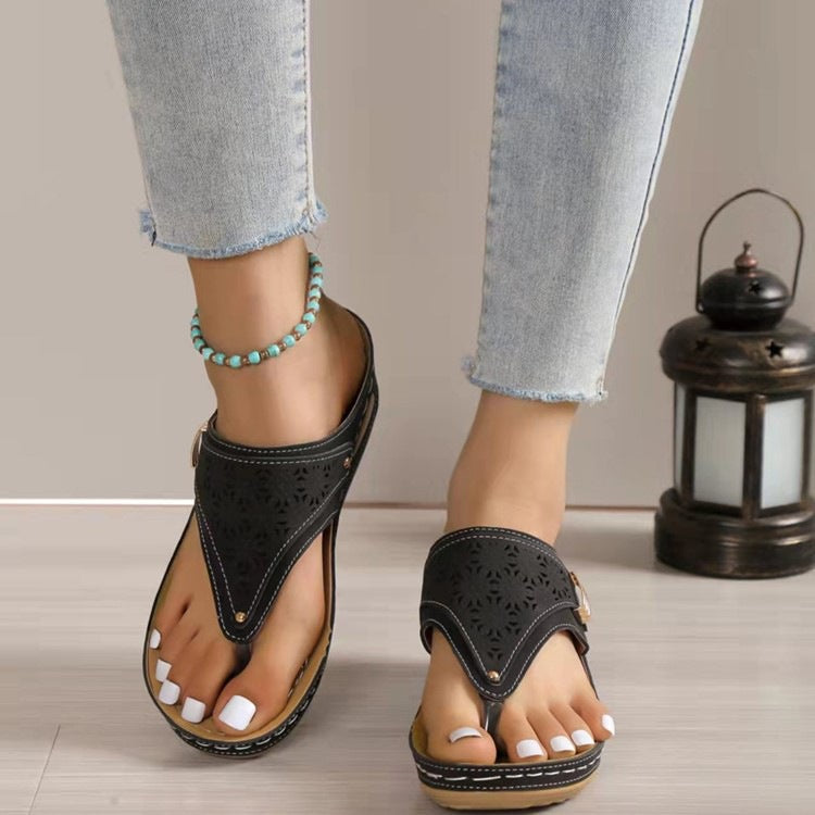 Airy Flat Sandals