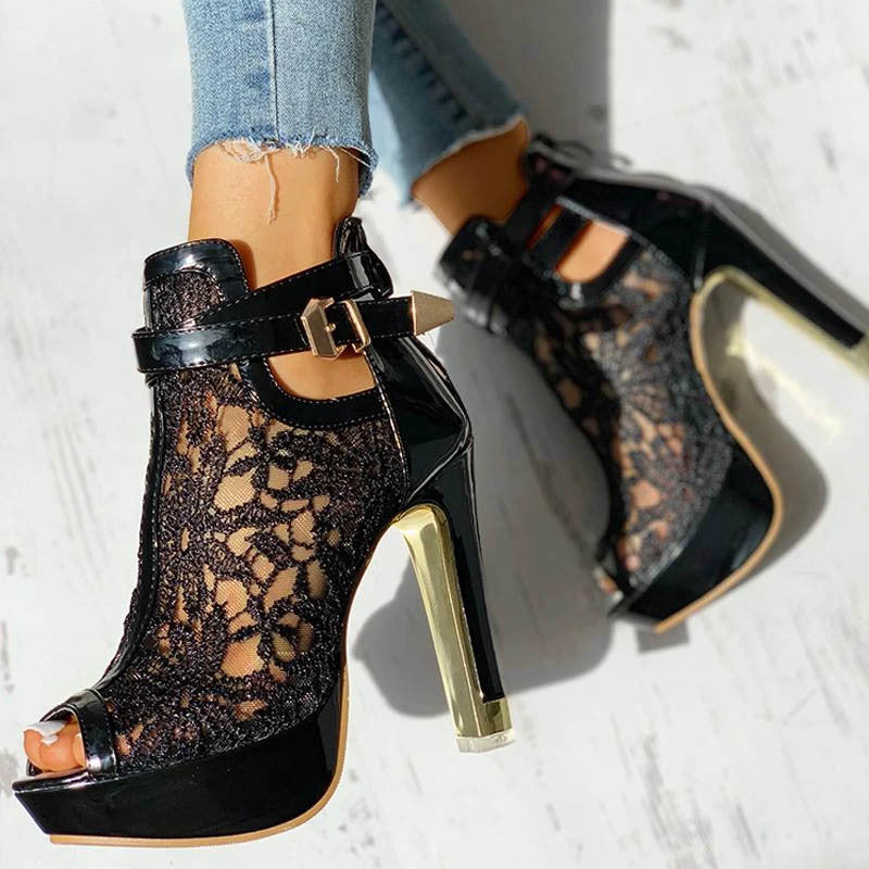 Brunch Lightweight Sandals