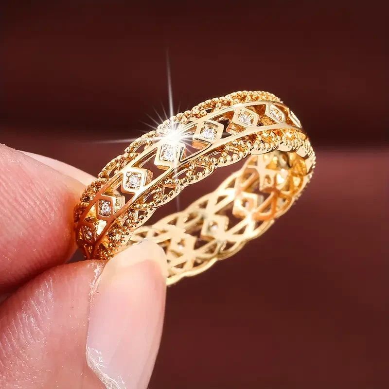 Graceful Minimal Jewelry