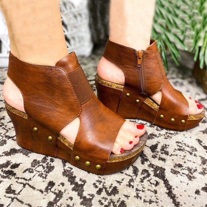 Minimal Soft Sandals