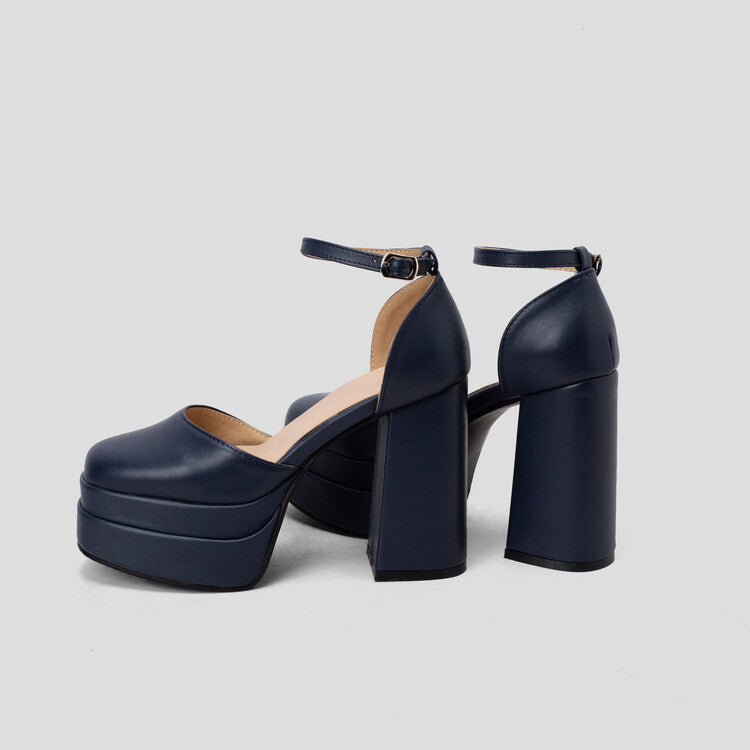 Vacation Resort Sandals