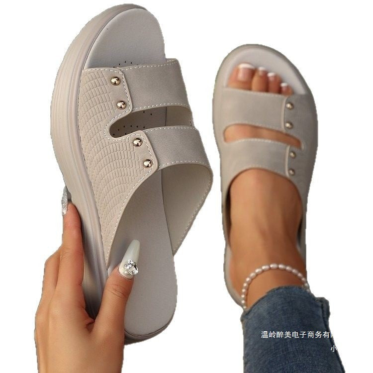 Light Beach Sandals