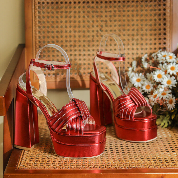 Weekend Platform Sandals