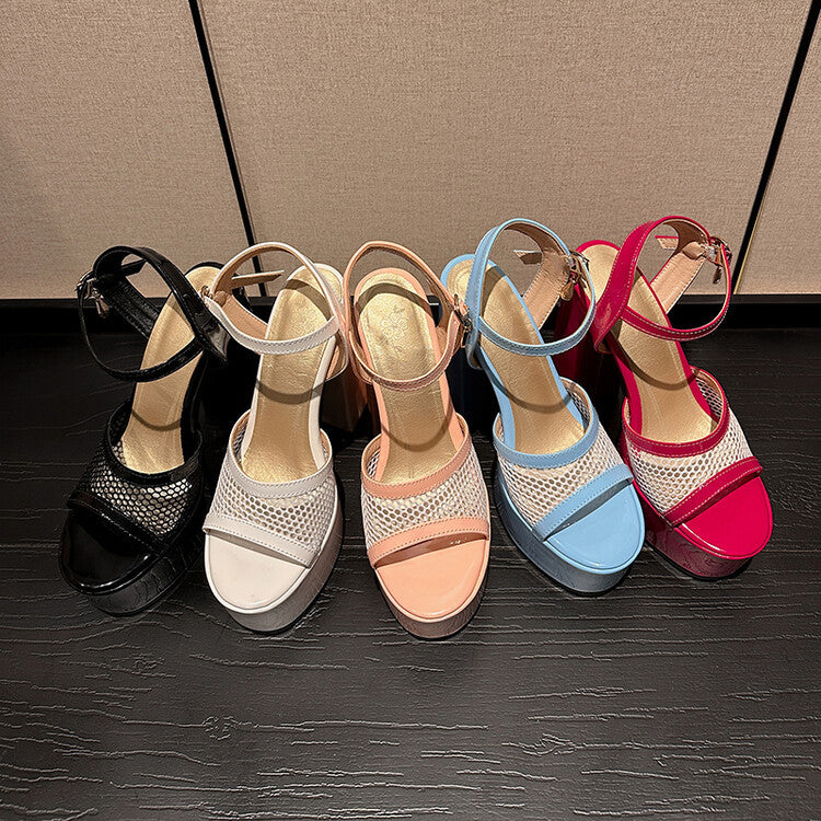 Light Thong Sandals