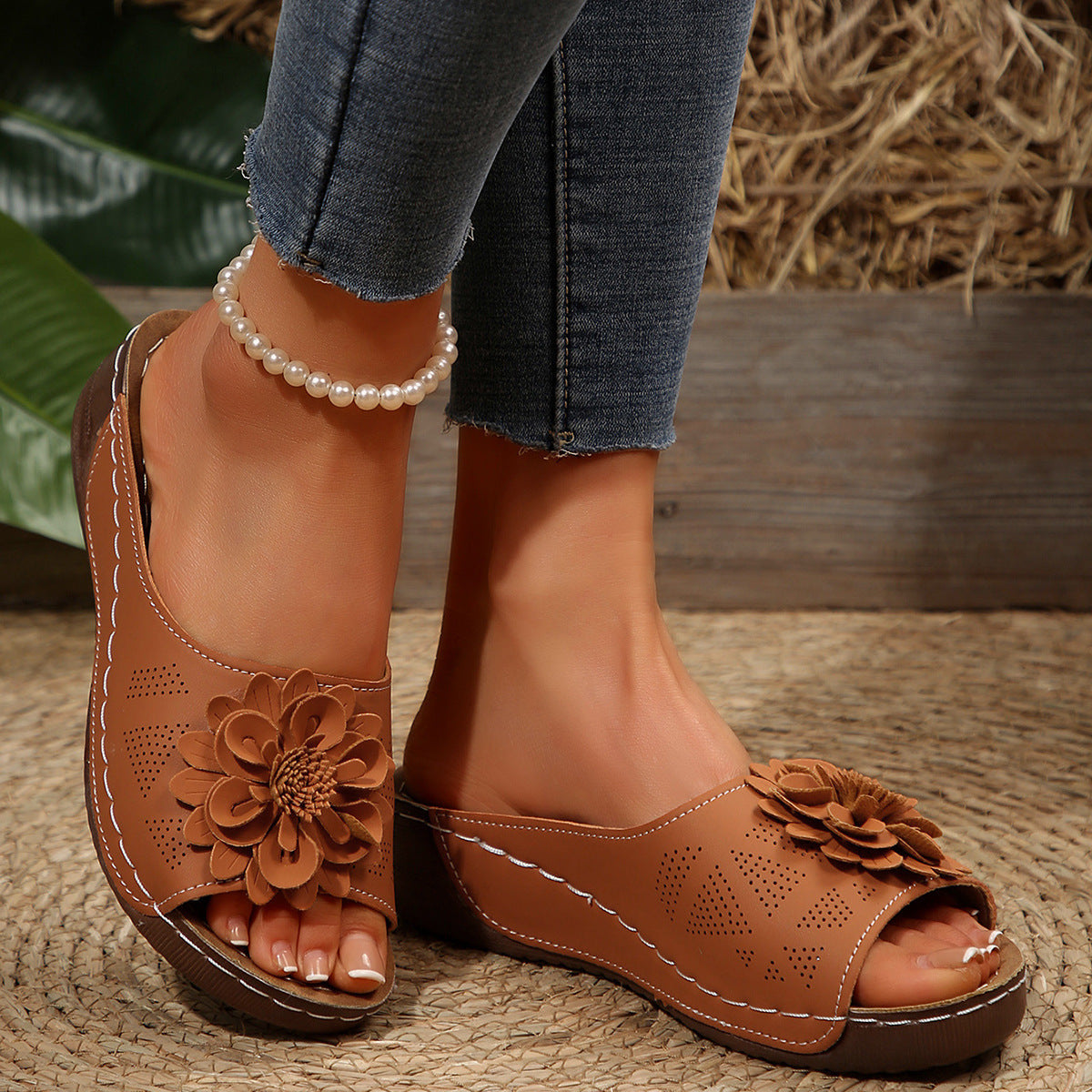 Clean Classic Sandals