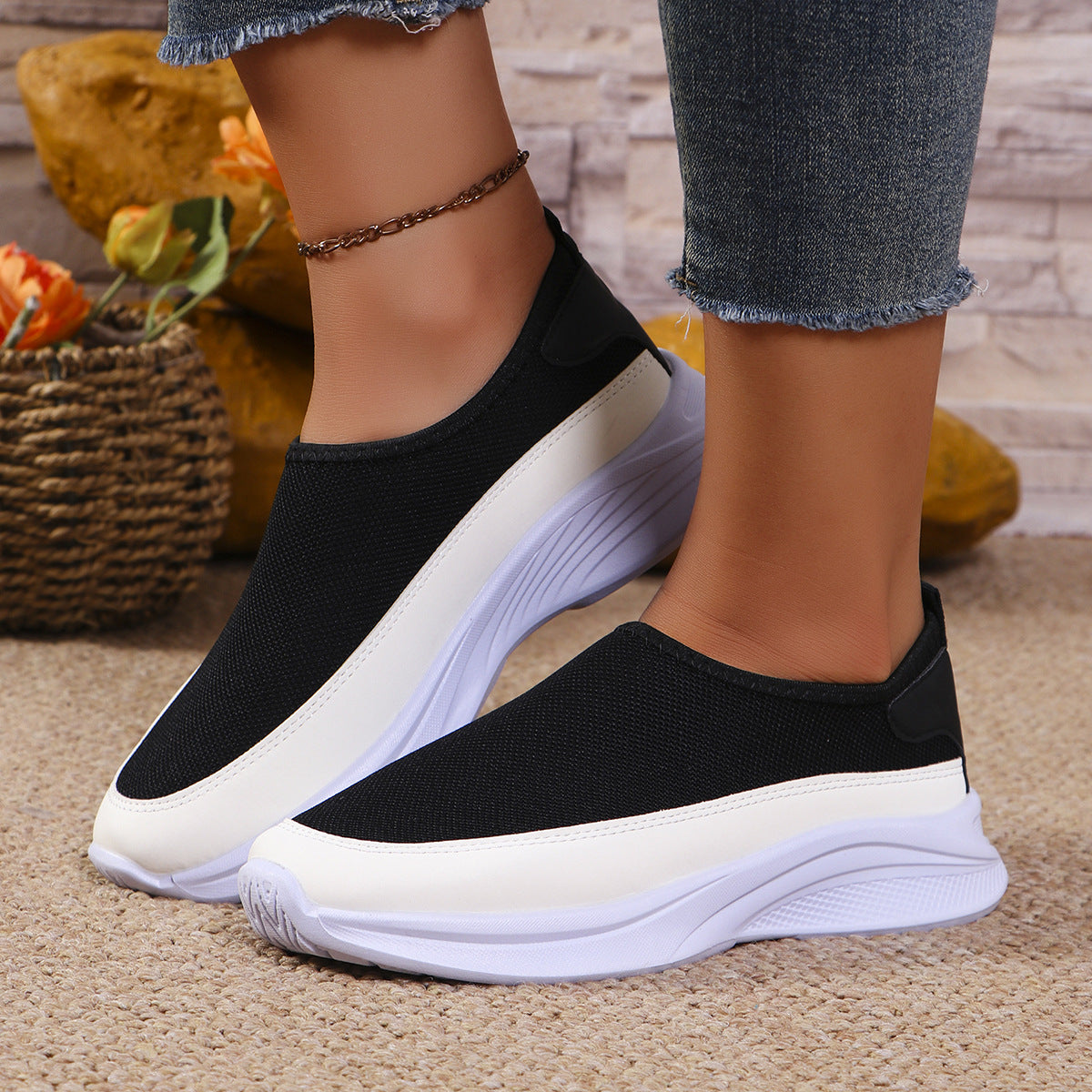 Natural Easy Sneakers