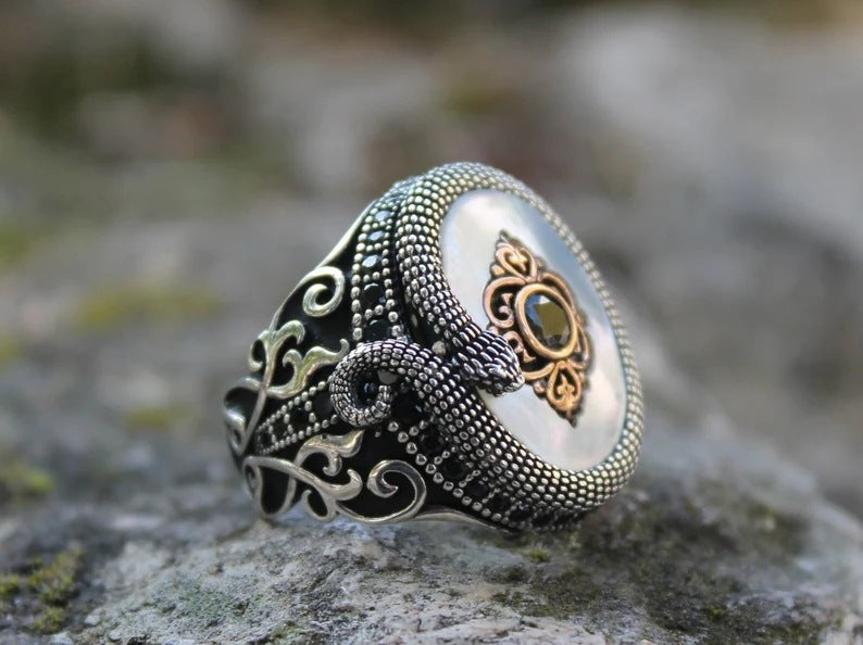 Elegant Vintage Jewelry