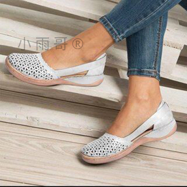 Fresh Lightweight Sandals