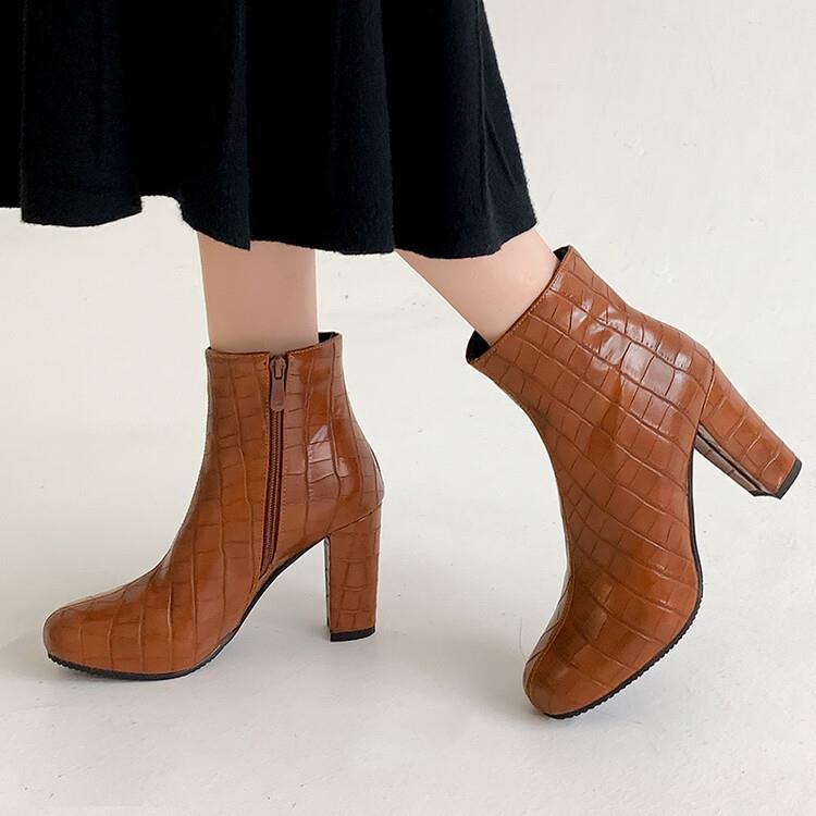 Soft Chelsea Boots