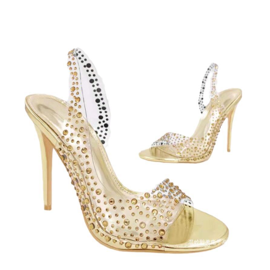 Relaxed Platform Sandals