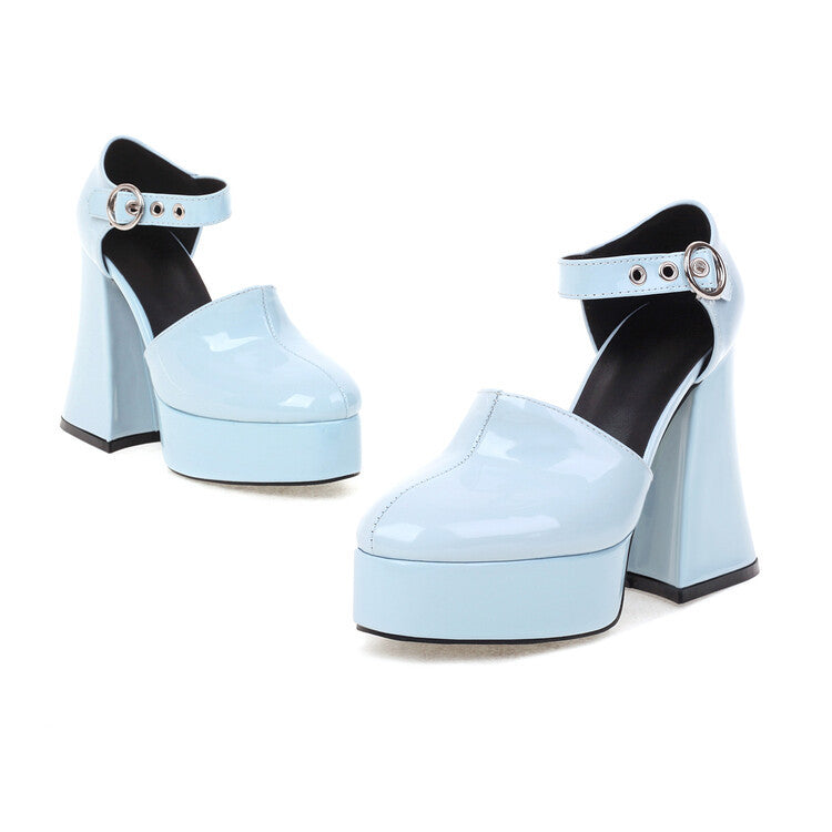 Travel Platform Sandals