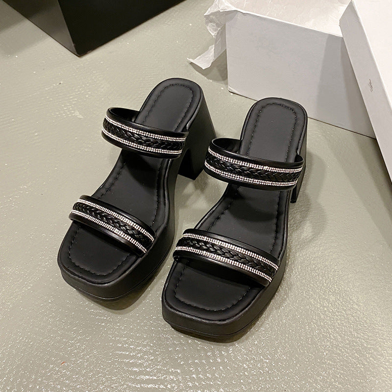 Minimal Summer Sandals