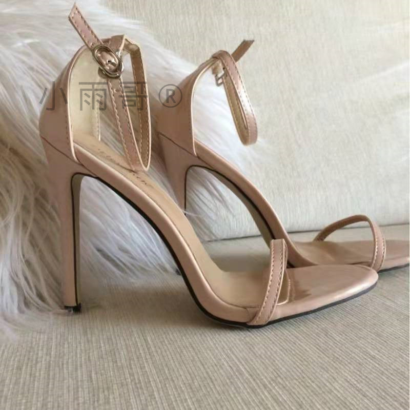 Minimal Braided Sandals