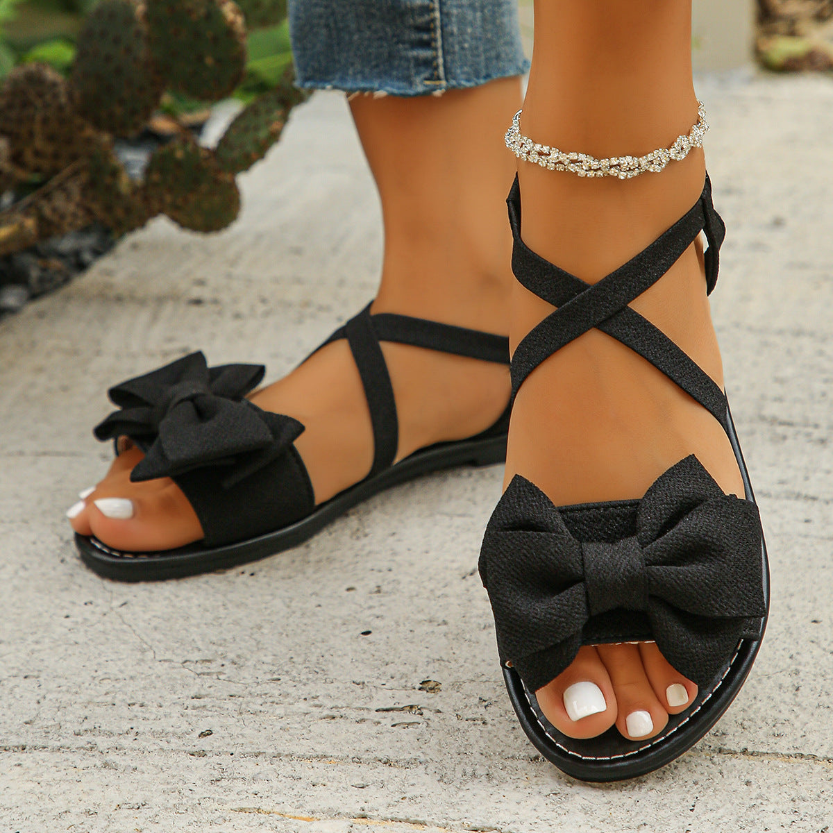 Relaxed Lightweight Sandals