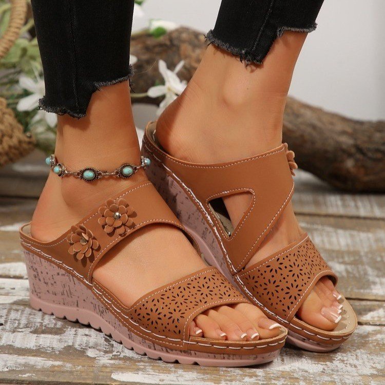 Travel Buckled Sandals