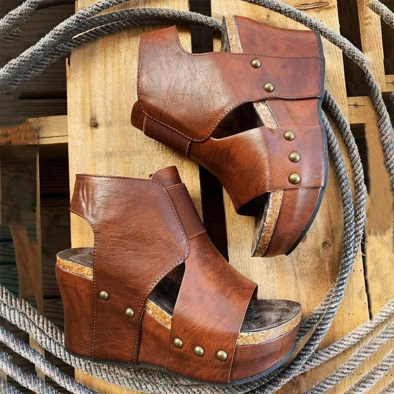 Minimal Soft Sandals