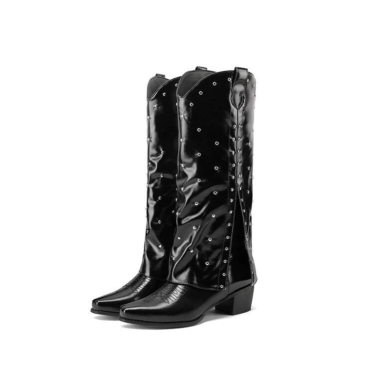 Relaxed Suede Boots