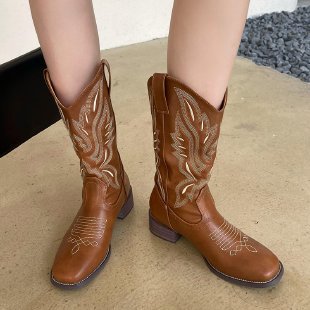Simple Winter Boots