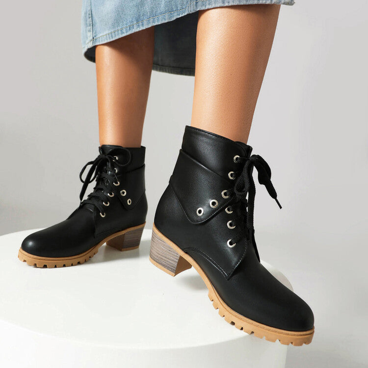 Coastal Minimal Boots