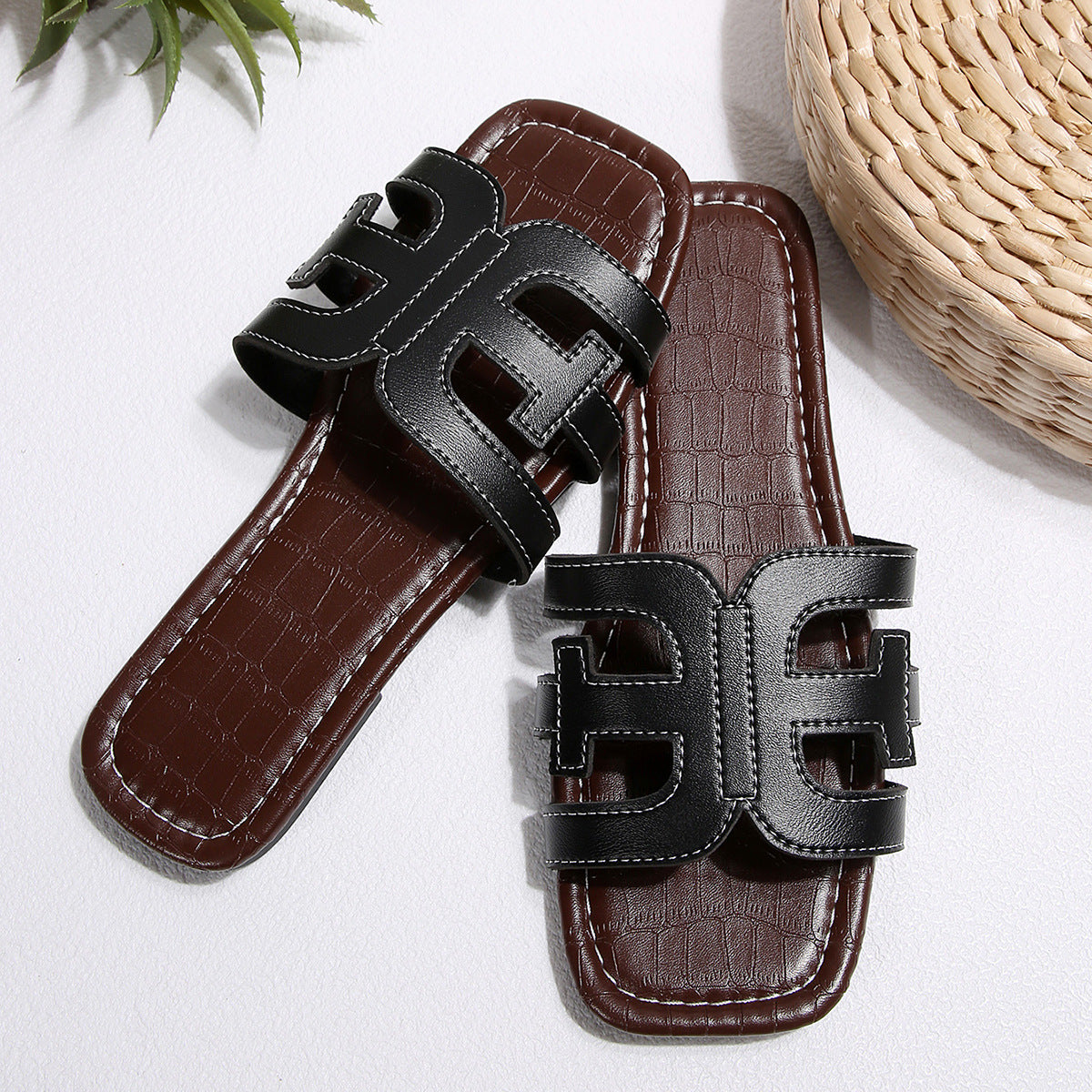 Daily Minimal Sandals