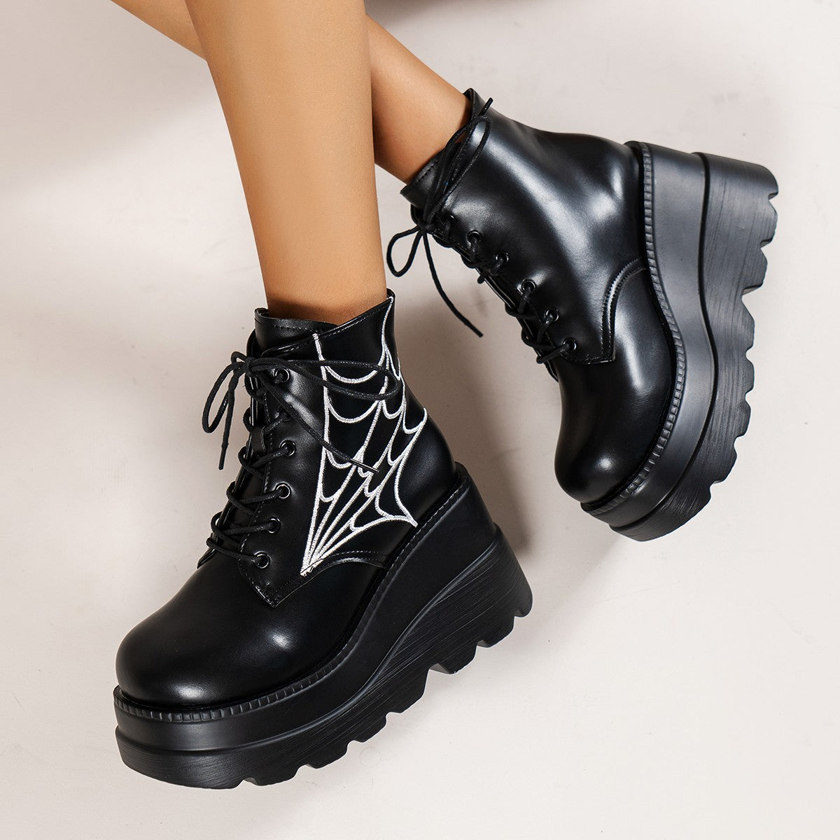 Easy Lug-Sole Boots
