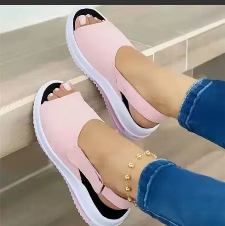 Airy Raffia Sandals