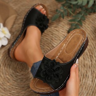 Clean Classic Sandals